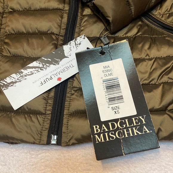 NWT BADGLEY MISCHKA Size XS Light Weight Packable Puffer Jacket Olive - Picture 7 of 13